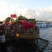 Bateau-Resto/Floating Delicatessen