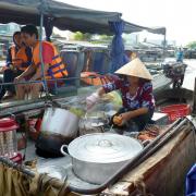 Floating market: Restaurant