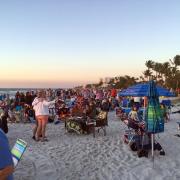 Plage de Sarasota: Foule pour les feux de la Veille du Jour de l'An 2020!