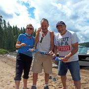 ''Shore lunch'' sur le réservoir avec René et Diane Juillet