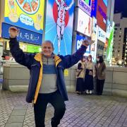 7 nov: Osaka. Guy comme le fameux « Glico running man »!