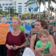 Hollywood Broadwalk: Lucie, Julie, Wyatt