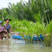 Pêcheurs dans la forêt de coconut/Fishermen in coconut forest