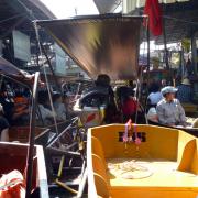 Damnoen Saduak Floating Market