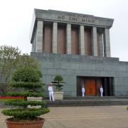 Hanoi: Mausolée de/Mausoleum of Ho Chi Minh