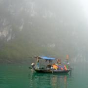 Halong Bay: Pêcheur/Fisherman